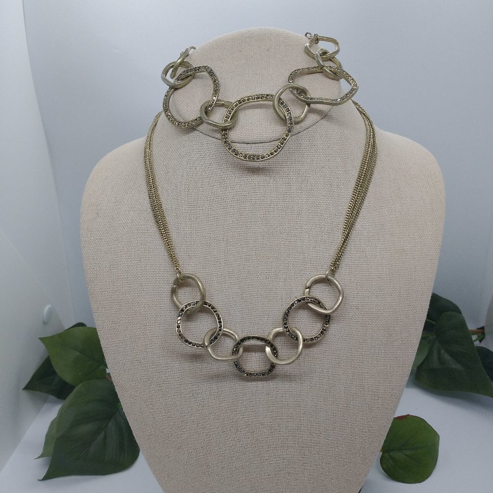 Vintage Circle Links Gold  Necklace and bracelet Set